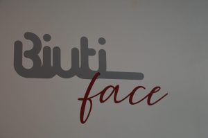 biuti_face